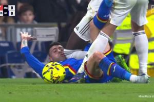 西足协裁委会:吕迪格争议膝击动作系红牌暴力行为!VAR理应介入