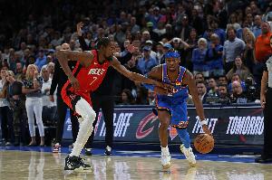 杜兰特谈SGA连续126场20+:了不起 他刚进联盟的时候有点被忽视