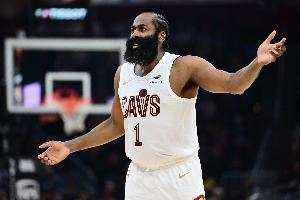 迪恩·韦德:哈登是篮球史上最出色的传球手之一 他非常无私