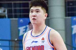 上赛季场均6.3分1.4板!媒体人:王薪凯将加盟NBL球队合肥狂风