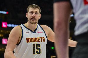 约基奇:“NBA不防守“的说法太扯淡了 要么不看球要么不懂球