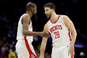 不容有失!ESPN明日胜率预测:火箭高达63.3% 猛龙为36.7%