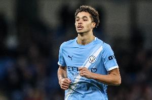 一鸣惊人!20岁曼城中卫阿莱恩身价暴涨900%,从80万欧涨至800万