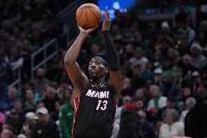 记者谈阿德巴约83分:纪录终归是纪录 永远在史册中留有位置