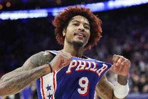 挑大梁!乌布雷12中6砍半场最高17分外加6板 罚球5中4