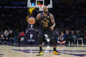 Skip:詹姆斯连续3场缺阵&他想证明“自己真伤了” 不介意今晚输