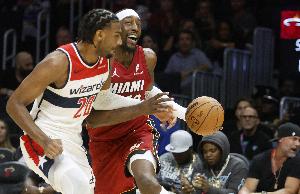 斯波:上一场我希望阿德巴约面对摆烂队保持专注 他也确实做到了