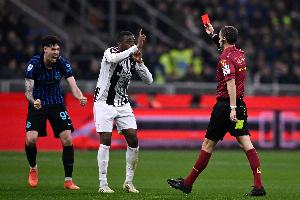 意媒:由于对尤文假摔后积极道歉,巴斯托尼入选卡姆纳玫瑰奖提名