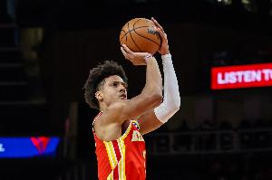 中流砥柱!杰伦·约翰逊15中7砍21分9篮板9助攻率领老鹰取8连胜