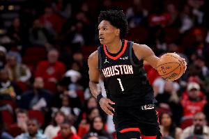 冲击力很强!阿门首节7中4拿下9分4篮板1助攻