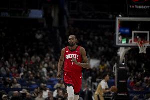 50%精华!杜兰特半场12中6拿到14分5板 但连续遭马特科维奇大帽