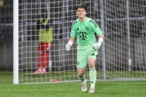 青春风暴!图片报:四名拜仁青训小将入选客战勒沃库森大名单