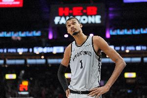 仍有评奖资格!米奇:文班想要达成的目标清单或是史上最长之一