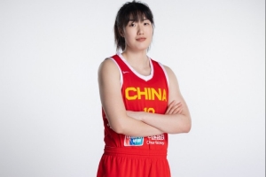 拼劲值得鼓励!罗欣棫7中4&三分3中1拿到11分2前场板1断