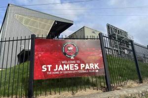 英甲队主场也叫圣詹姆斯公园,巴萨球迷导航错误最后被送一张门票