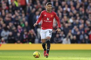 卡塞米罗本赛季各项赛事打进7球,为其效力曼联单赛季并列最多