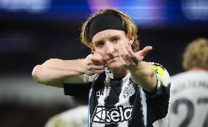 戈登:切尔西是盯人战术,所以我们知道有机会从他们身后撕开缺口