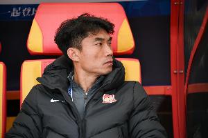 半岛都市报点评西海岸输海港:上半场可圈可点,下半场应对不足