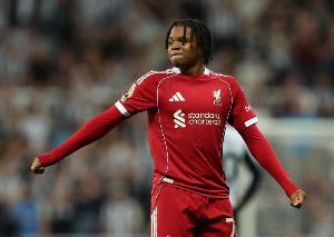 恩古莫哈本场7次过人尝试全部成功,是本赛季英超首人