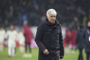 加斯佩里尼:我已经回看韦斯利染红的瞬间了,这是个沉重的判罚