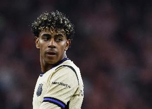 西媒:成为会员不到一年,亚马尔未能参加巴萨主席选举投票