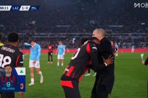 现场记者:莱奥对阿莱格里和普利西奇爆粗,抱怨后者不给他传球