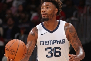 斯玛特:效力灰熊期间感觉自己像是个“替罪羊” 被迫带伤上阵