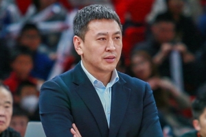 媒体人:王世龙付出输球的代价也要雪藏赵柏青和郭昊文 申明纪律