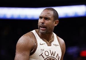 勇士官方:霍福德&赛斯·库里已接受MRI检查 一周后重新评估