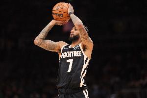 火力全开!亚历山大-沃克半场13中7砍下24分4板4助 三分9中5