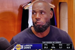 球队防守相比赛季初的变化?詹姆斯:无需比较 我们今天有所进步