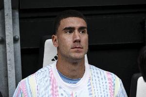 记者:尤文与弗拉霍维奇计划再次接触,以推动续约谈判取得进展