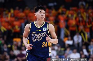 正负值+24最高!崔永熙半场3中2拿到9分2板2助 首节连拿9分反超