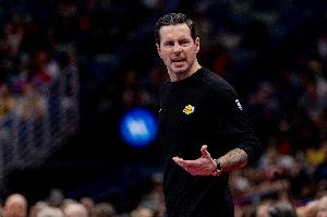 雷迪克:过去我们靠进攻赢了挺多比赛 但近期赢强队都是靠防守