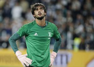 米体:佩林将在本赛季担任首发门将,尤文今夏将引进两名新门将