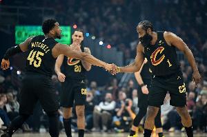 阿特金森:米切尔有点不在状态 哈登和莫布里今天扛起了球队