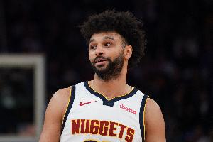 难救主!贾马尔·穆雷13中6拿到19分8板12助 罚球5中5