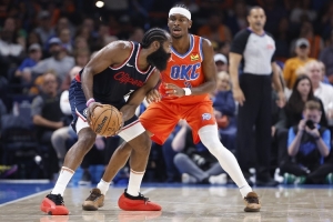 巅峰哈登和巅峰SGA你选谁?弗农·麦克斯维尔:我选后者