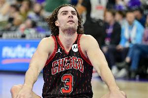 完全失常!吉迪出战27分钟13中4仅得9分3助攻 三分8中1