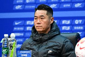 客战云南玉昆!记者:宿茂臻和彭逸翔出席泰山赛前发布会