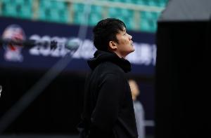 直播吧:丁彦雨航宣布退役 后续工作以自媒体解说以及NBL球队为主