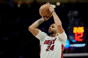 末节12分难救主!鲍威尔替补13中7拿到20分2板3助1断1帽 犯满离场