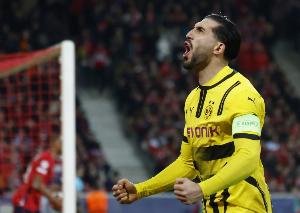 德天空:埃姆雷·詹今日将与多特续约,合同到2027年