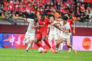 足球报谈川渝德比:书写西南足球赛场荣光,铜梁龙主场毫不示弱