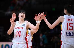 直播吧:李月汝+韩旭都想继续挑战WNBA