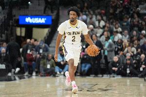 双锋来进攻!半场赫伯特·琼斯三分10中4拿12分2助 贝11分2板2助