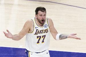 东契奇谈吃到16T:我希望能被撤销 我让球队失望了 但我并非故意