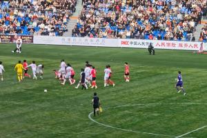 热身赛全武行!今日南通vs海港U21,两队场上斗殴+多人拳脚相向
