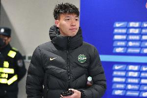 李平康:觉得王钰栋不是看不起媒体,还是俱乐部平日关心教育不够