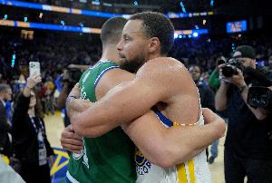 都是3连败!ESPN明日胜率预测:勇士为45.9% 独行侠54.1%稍占上风